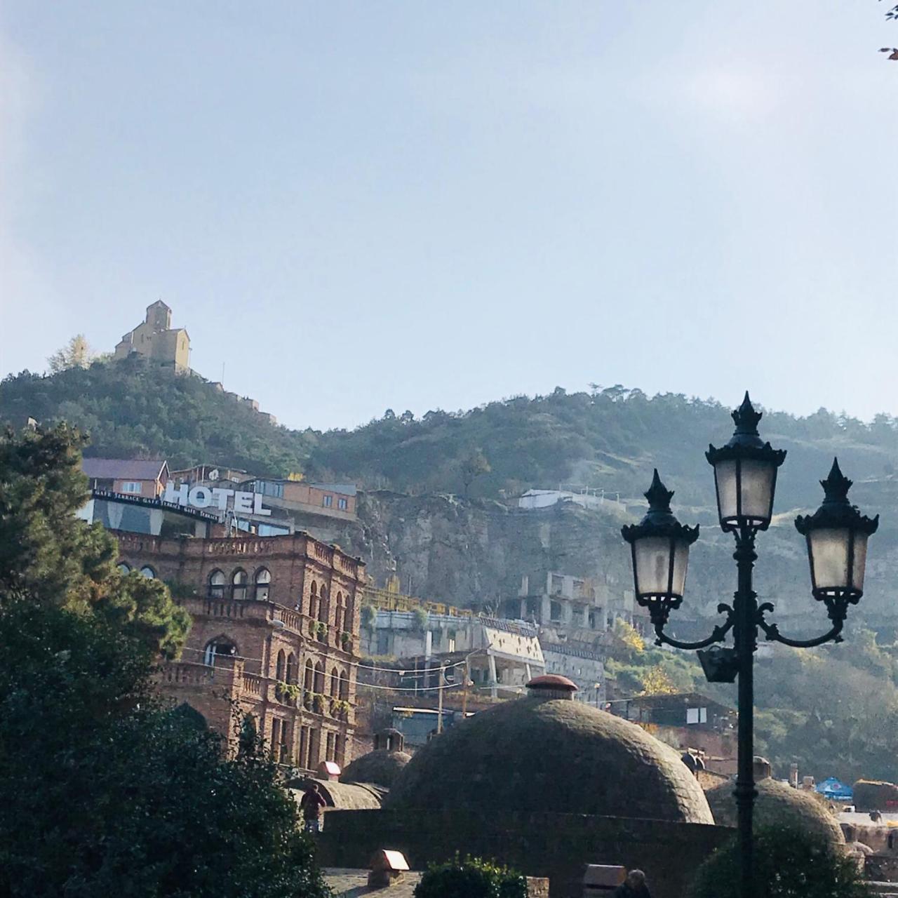 Epic Meidan Hotel Tbilisi Exteriör bild